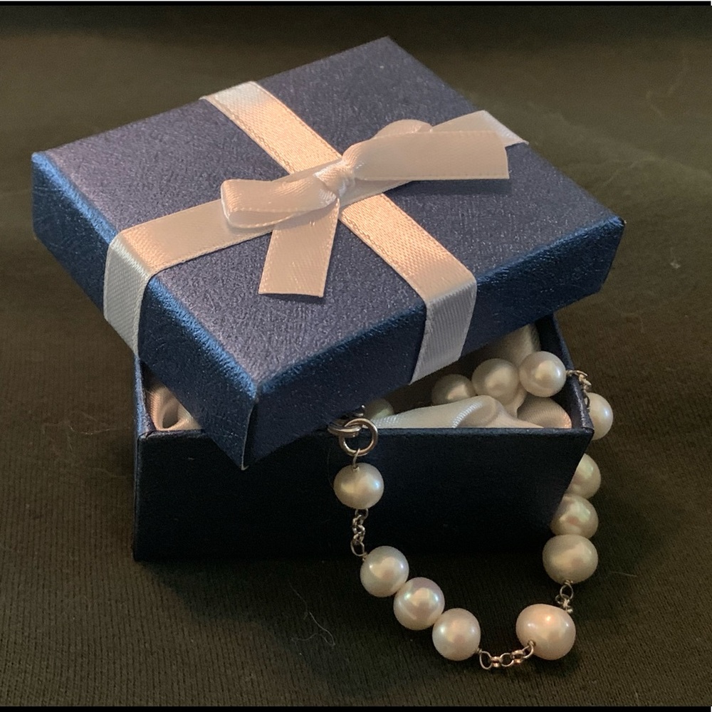 Pearl silver link bracelet - NWOT